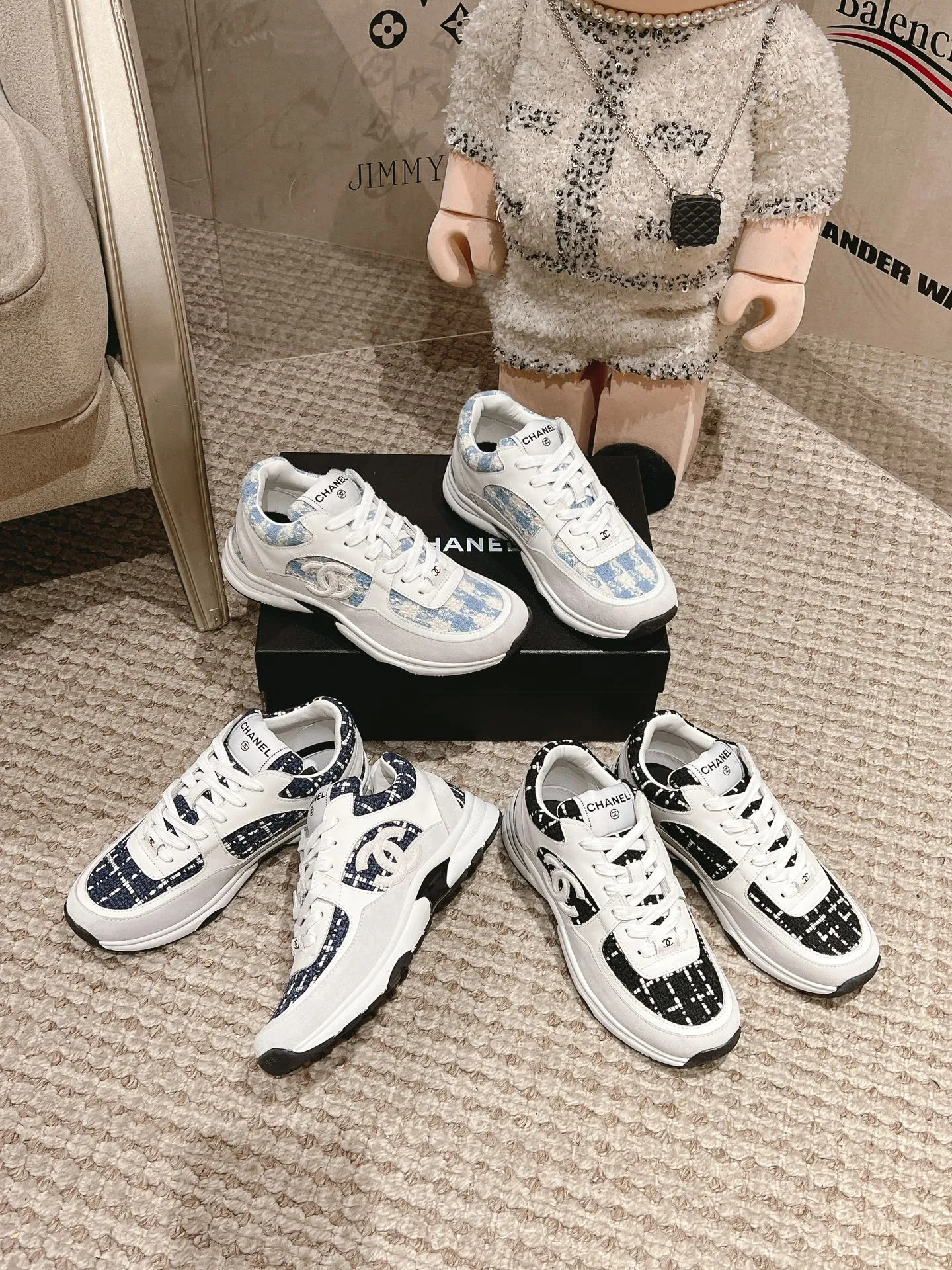 👟👟Ex-factory price 560👟👟 Men’s size +10, women’s size: 35-41#, men’s size: 39/45# The most popular product in 2024, the Chanel colored fabric series, is on sale now! Buy a 1:1 replica of the original. Every stitch and thread is of high standard. Regardless of the shape, comfort, materials, workmanship, and packaging, we have put in all the effort! Maybe we are not the cheapest on the market, but we are definitely the most cost-effective! Major celebrities and internet celebrities are rushing to buy them! You definitely deserve it!